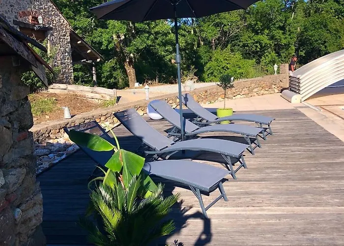 Casa de hóspedes La Ferme Parrinet - Et D'hôtes