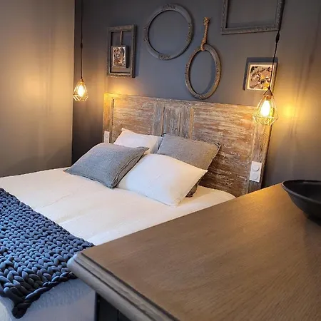 La Ferme Parrinet - Et D'hotes Affittacamere 4*