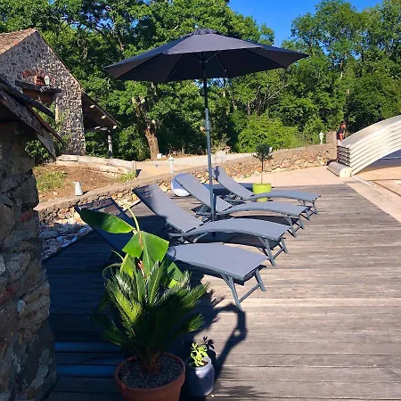 Casa de hóspedes La Ferme Parrinet - Et D'hôtes